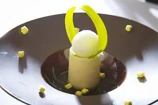 Des Ducs ディジョン